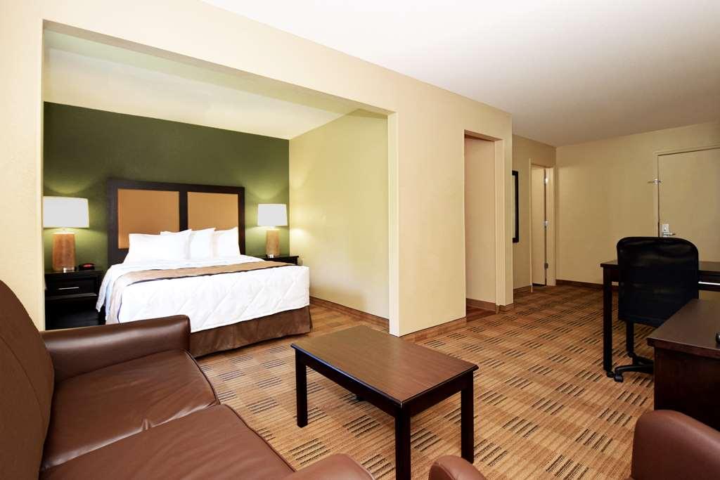 Extended Stay America Select Suites - Des Moines - West Des Moines Clive Room photo