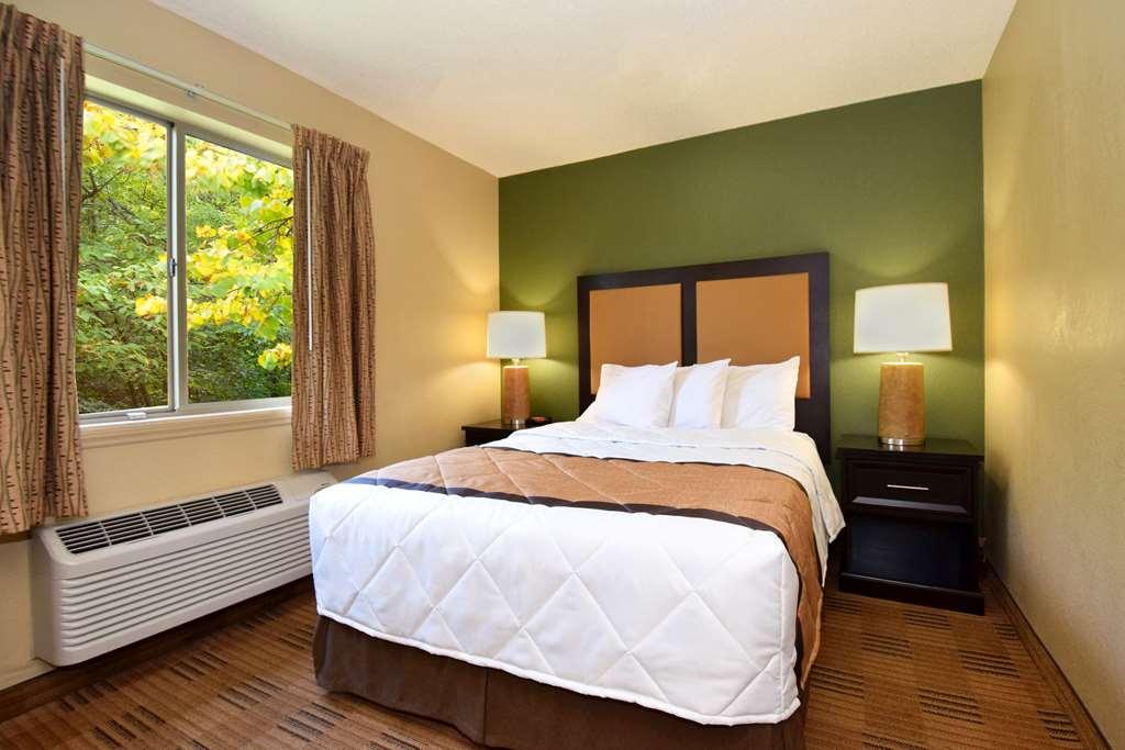 Extended Stay America Select Suites - Des Moines - West Des Moines Clive Room photo