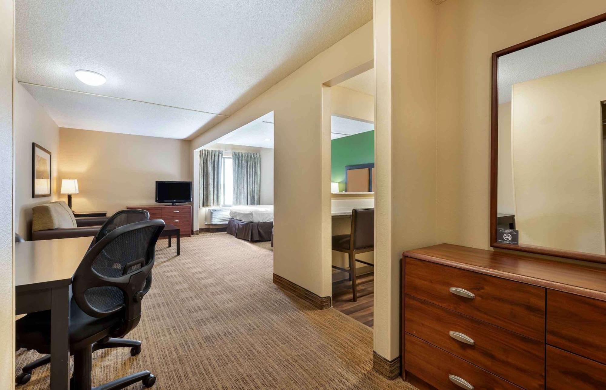 Extended Stay America Select Suites - Des Moines - West Des Moines Clive Exterior photo
