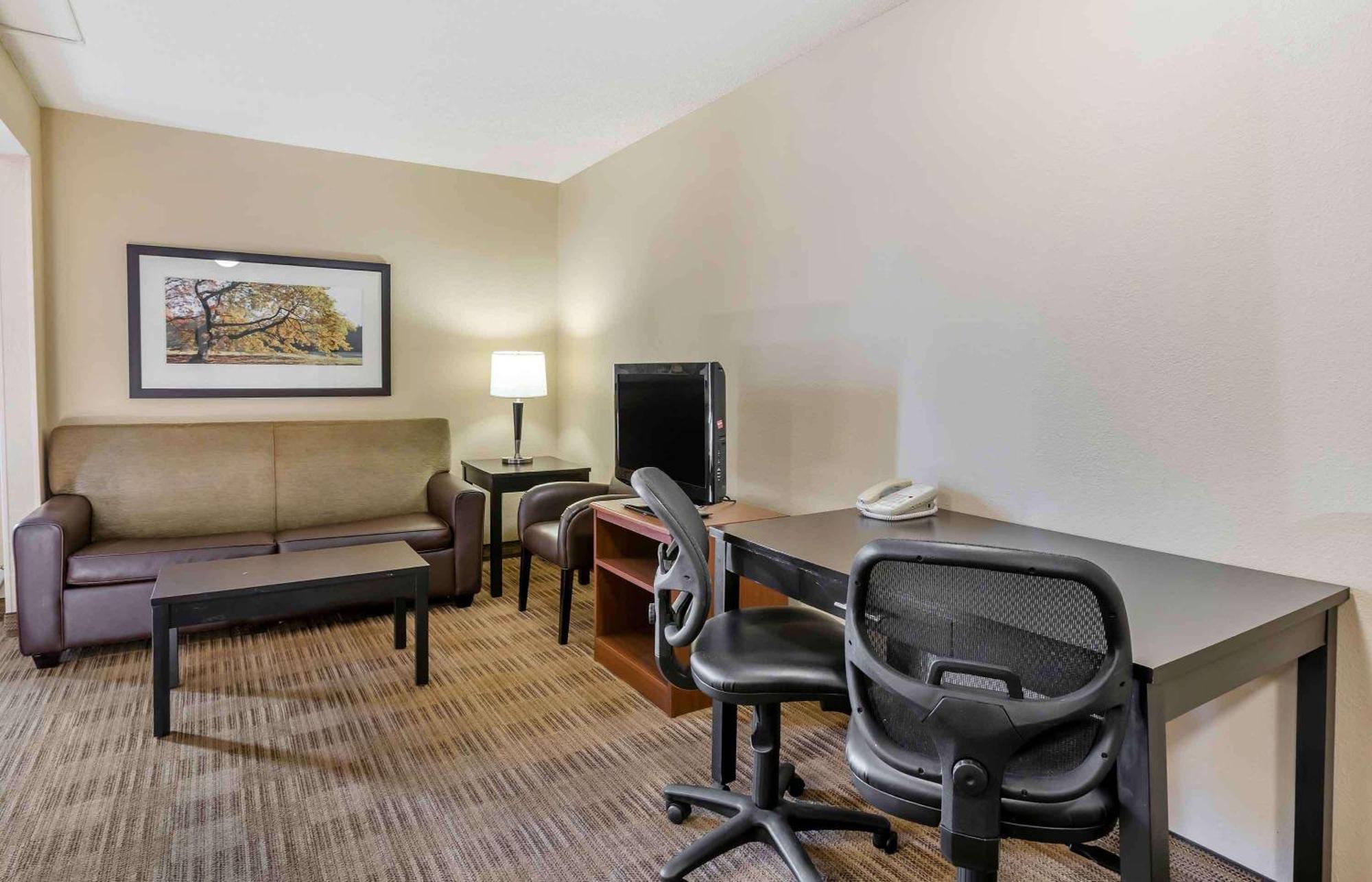 Extended Stay America Select Suites - Des Moines - West Des Moines Clive Exterior photo