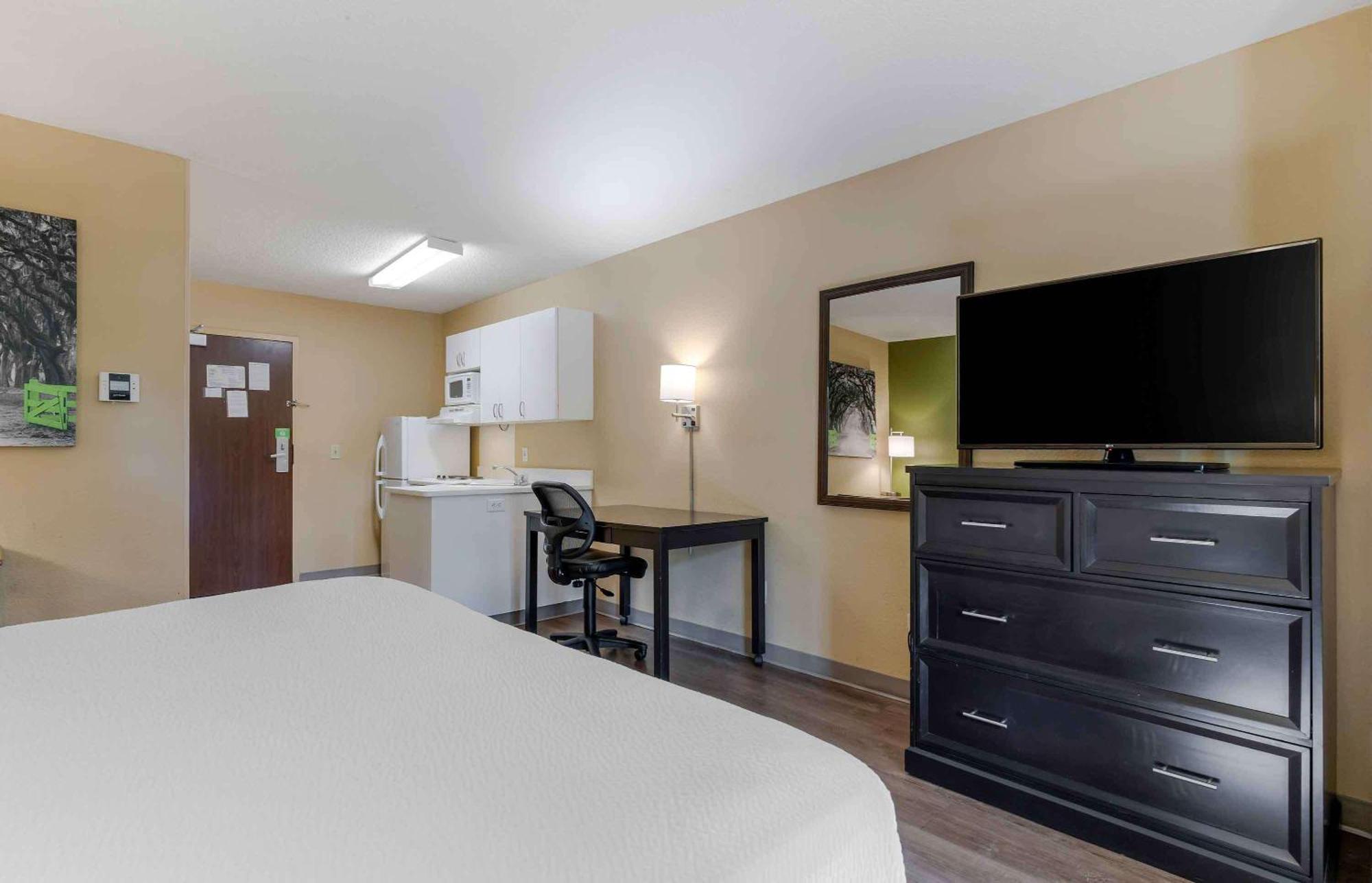 Extended Stay America Select Suites - Des Moines - West Des Moines Clive Exterior photo