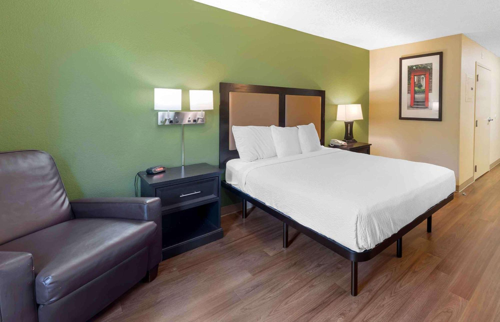 Extended Stay America Select Suites - Des Moines - West Des Moines Clive Exterior photo
