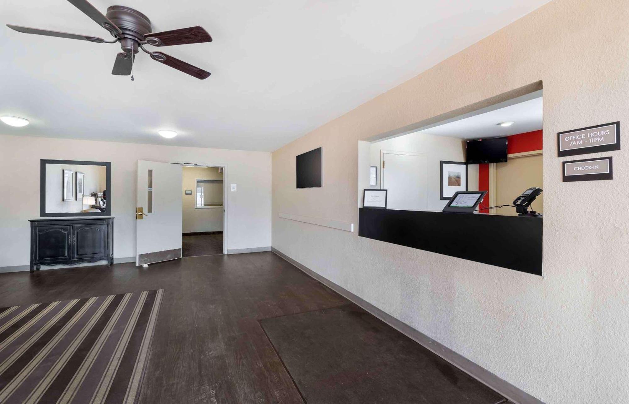 Extended Stay America Select Suites - Des Moines - West Des Moines Clive Exterior photo