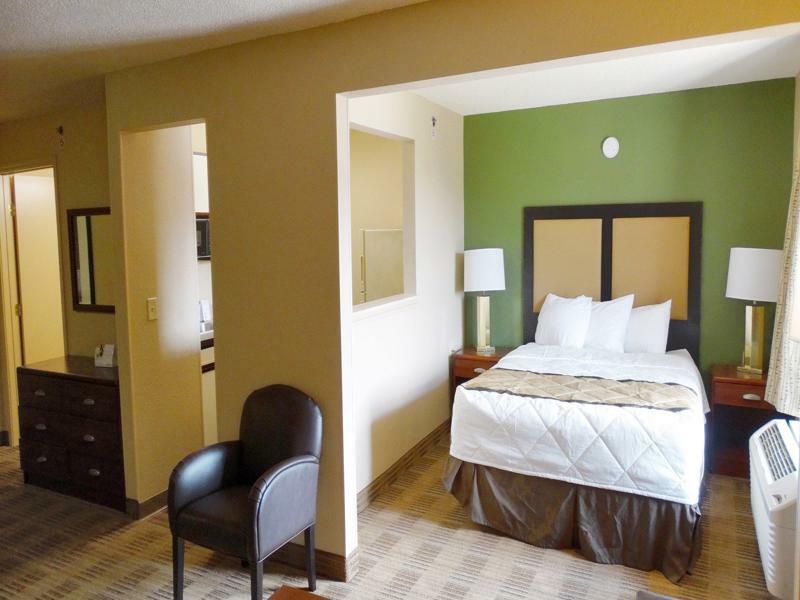 Extended Stay America Select Suites - Des Moines - West Des Moines Clive Exterior photo